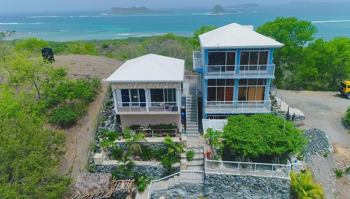 Garnet--A Gem At Dee'S Pearl Villa Carriacou Exterior photo